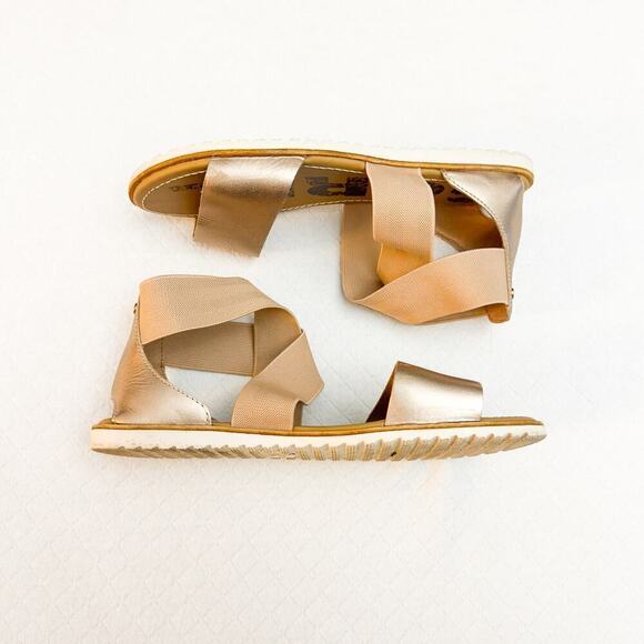 Sorel Women's Metallic Cross Strapped Sandal Size 7 - Picture 3 of 5